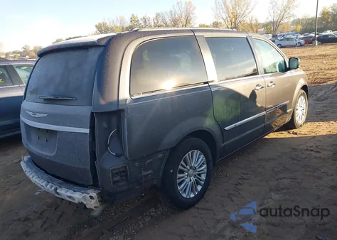 2015 Chrysler Town & Country Touring-L z USA, uszkodzony, nr VIN 2C4RC1CG1FR583609